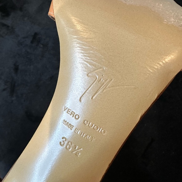 Giuseppe Zanotti Tan and Rose Gold Mirror Metal heels - Like New EU 36.5 - Picture 5 of 11